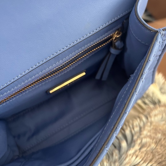 *RARE* Tory Burch Fleming lotus blue 💙 - Picture 7 of 8